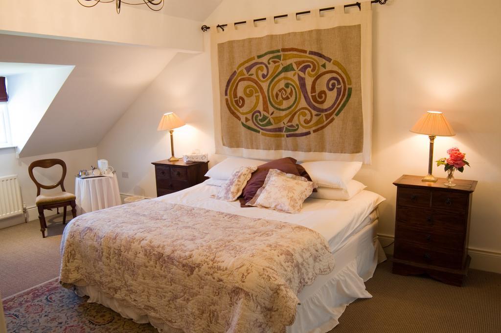 Shola Coach House B&B Coleraine Room photo